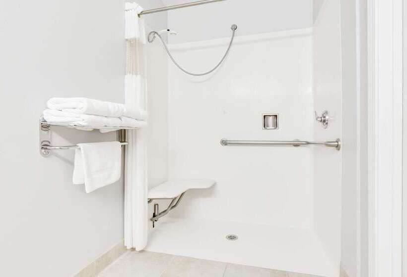 בית מלון כפרי Ramada By Wyndham Marina