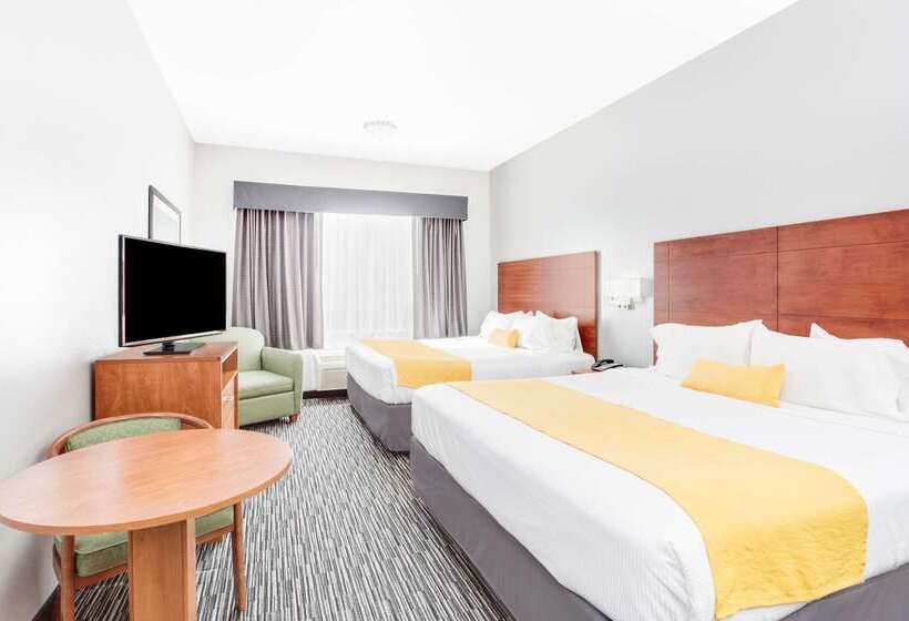 בית מלון כפרי Ramada By Wyndham Marina