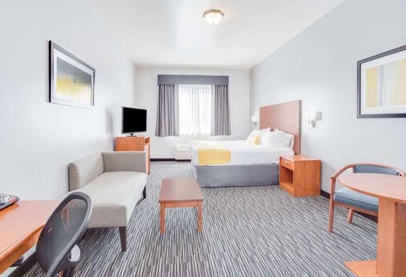 בית מלון כפרי Ramada By Wyndham Marina