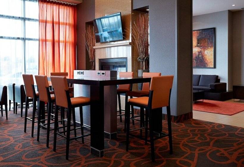 هتل Residence Inn By Marriott Montreal Airport