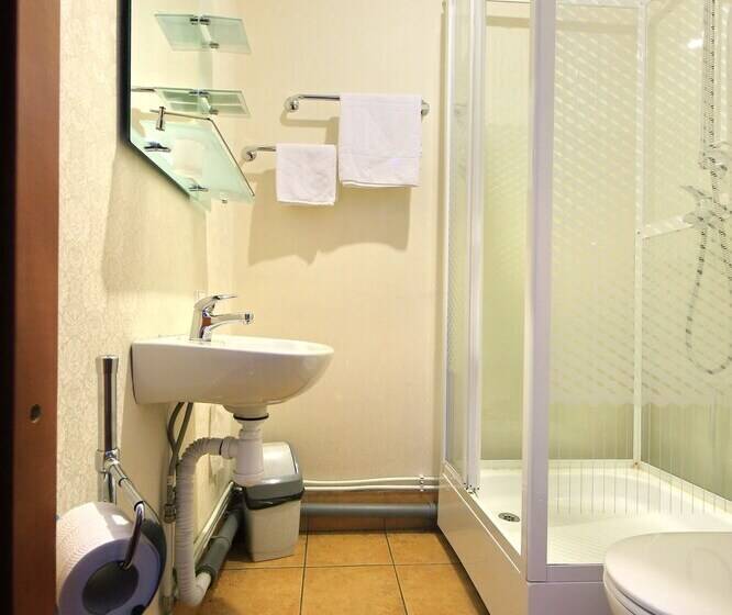 ホテル Rinaldi At Moskovskiy Prospect, 18