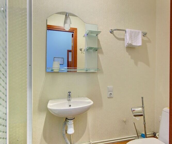 ホテル Rinaldi At Moskovskiy Prospect, 18