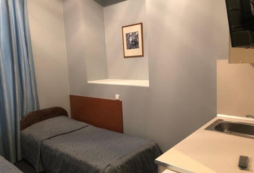 ホテル Rinaldi At Moskovskiy Prospect, 18