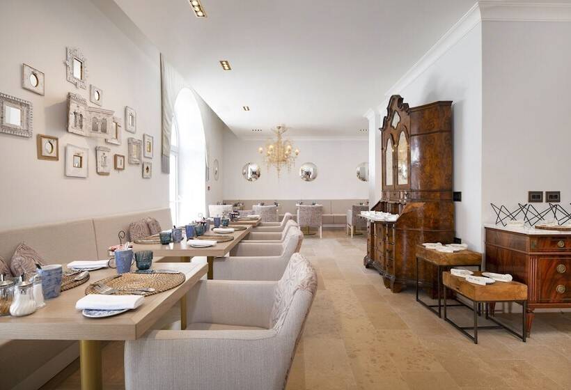 هتل Riva Marina Hvar