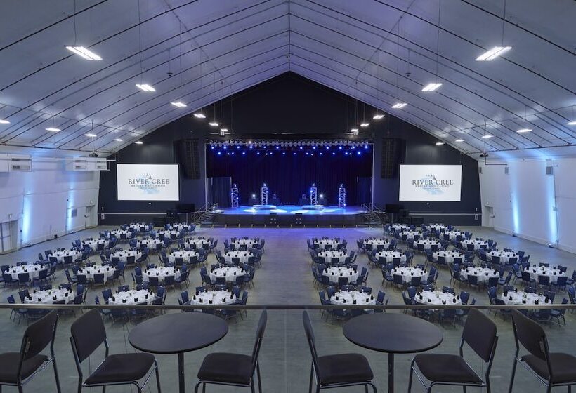 ホテル River Cree Resort & Casino