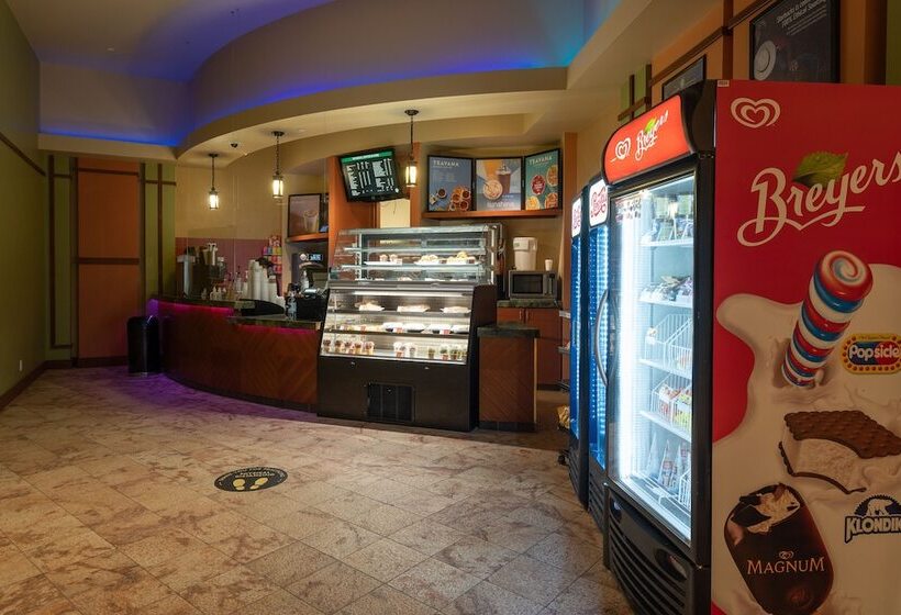 ホテル River Cree Resort & Casino