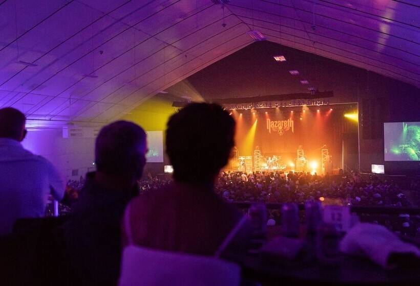 ホテル River Cree Resort & Casino