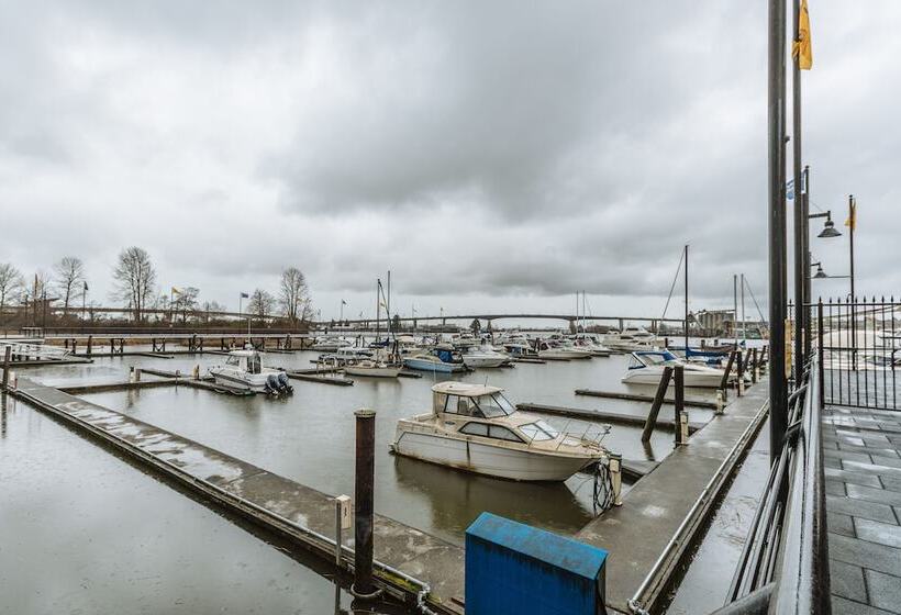 酒店 River Rock Casino