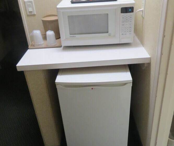 فندق Rocky Inn Express