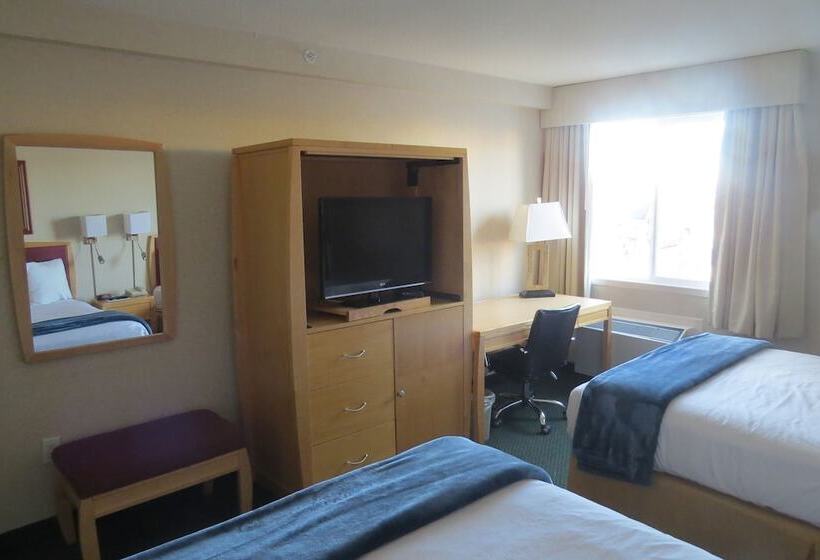 فندق Rocky Inn Express