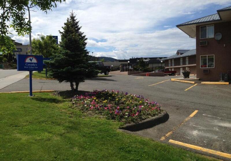 酒店 Rodeway Inn & Suites