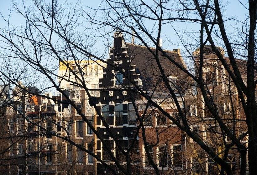 Hotel Rosalia S Menagerie Cocktail Bar & Innupstairs