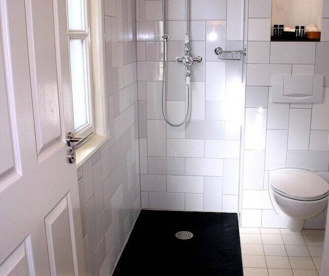 Hotel Rosalia S Menagerie Cocktail Bar & Innupstairs