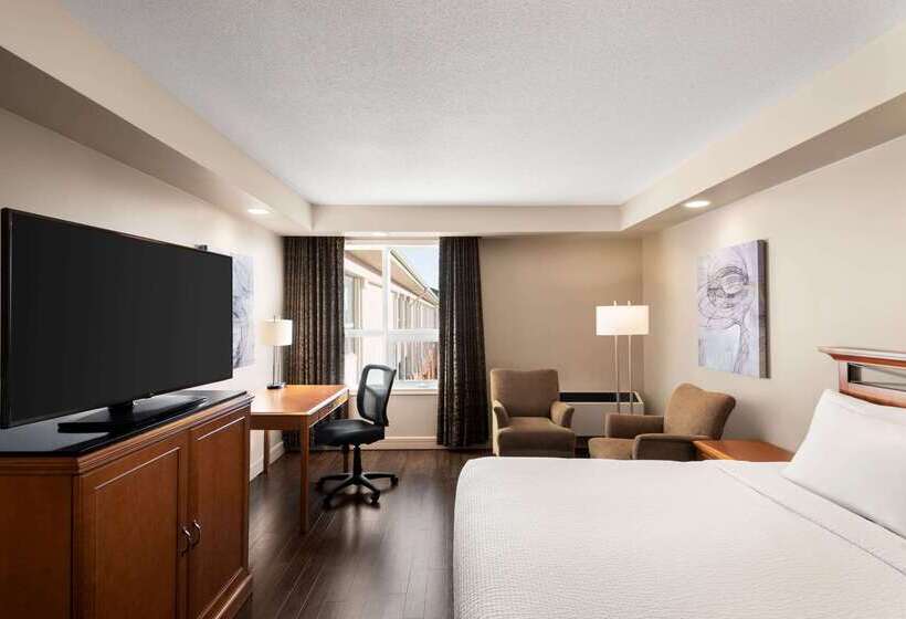 Royal Hotel Edmonton Airport Trademark Collection By Wyndham