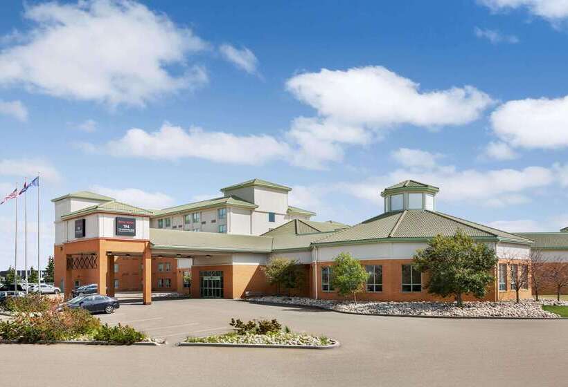 Royal Hotel Edmonton Airport Trademark Collection By Wyndham