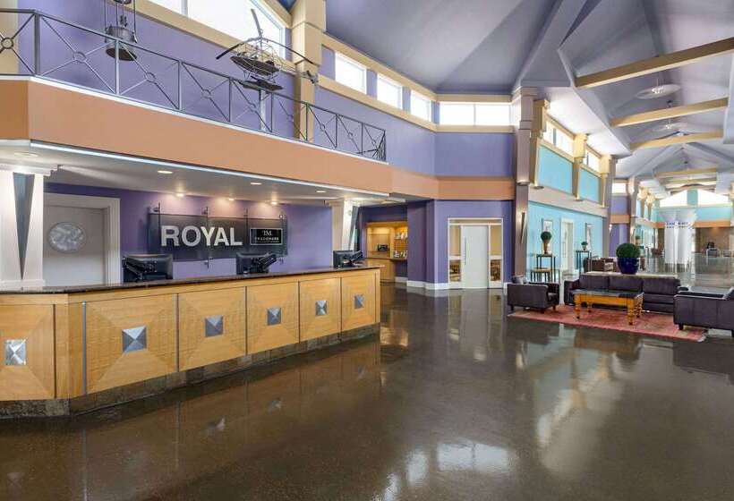 Royal Hotel Edmonton Airport Trademark Collection By Wyndham