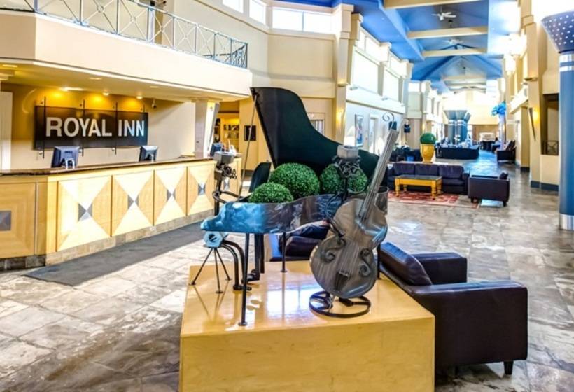 Royal Hotel Edmonton Airport Trademark Collection By Wyndham