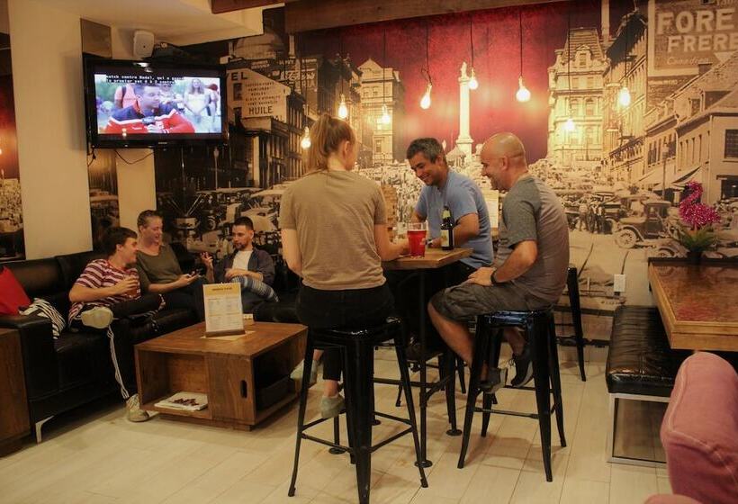 Samesun Montreal Hotel & Hostel