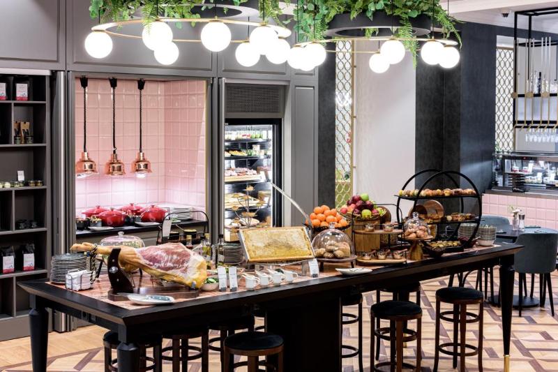 호텔 Saski Krakow, Curio Collection By Hilton