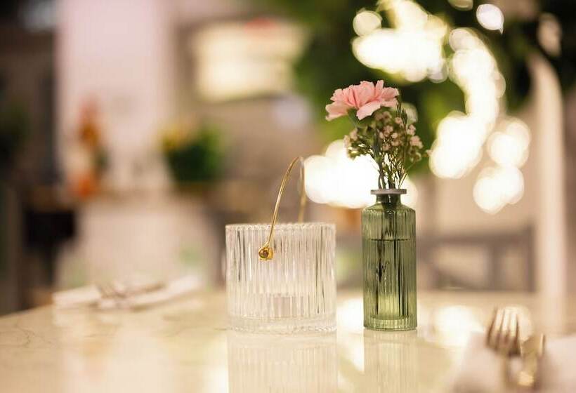 호텔 Saski Krakow, Curio Collection By Hilton