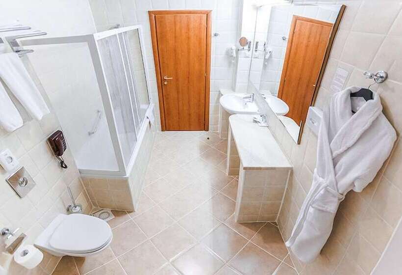 בית מלון כפרי Shalyapin Palace