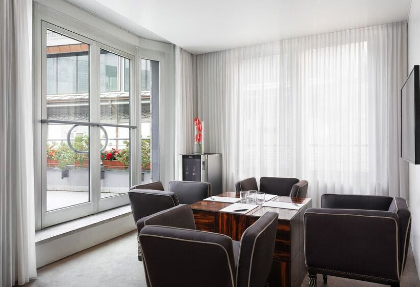 酒店 Sina The Gray