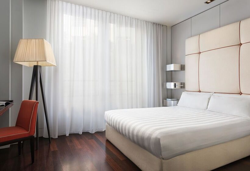 酒店 Sina The Gray