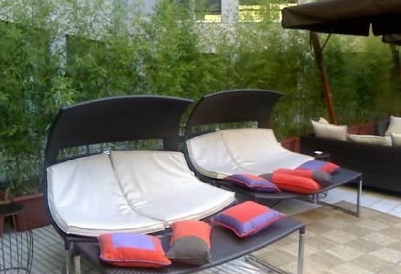 酒店 Sina The Gray