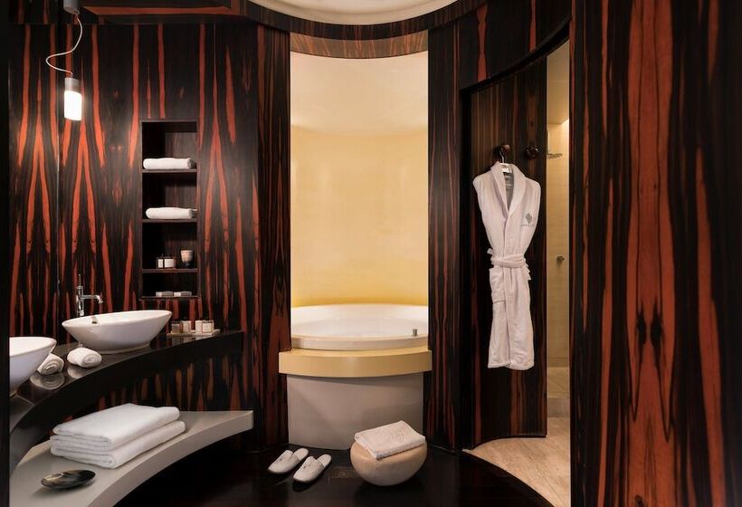 酒店 Sina The Gray