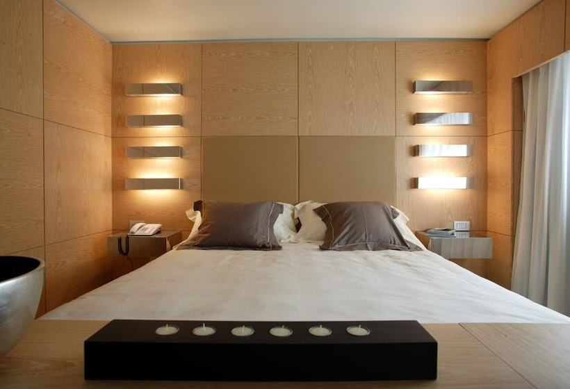 酒店 Sina The Gray