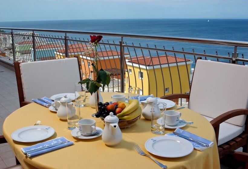 Отель Skiper Resort Savudrija