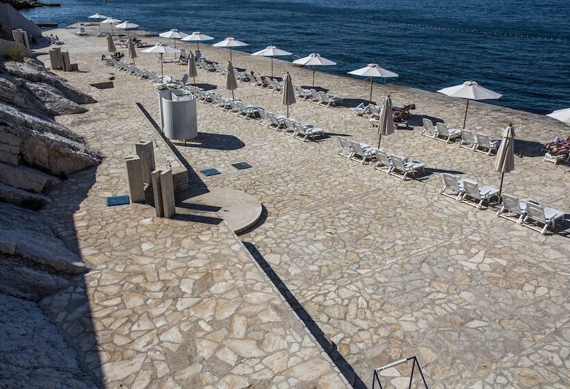 Отель Skiper Resort Savudrija