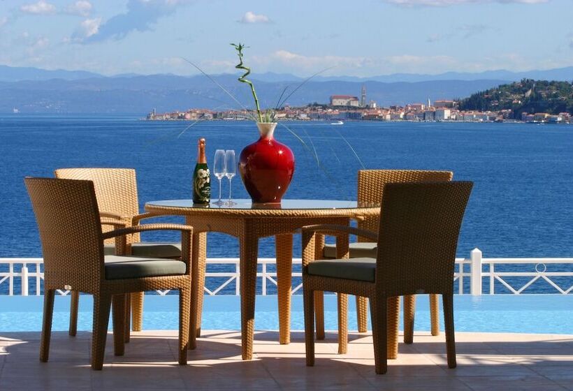 Отель Skiper Resort Savudrija