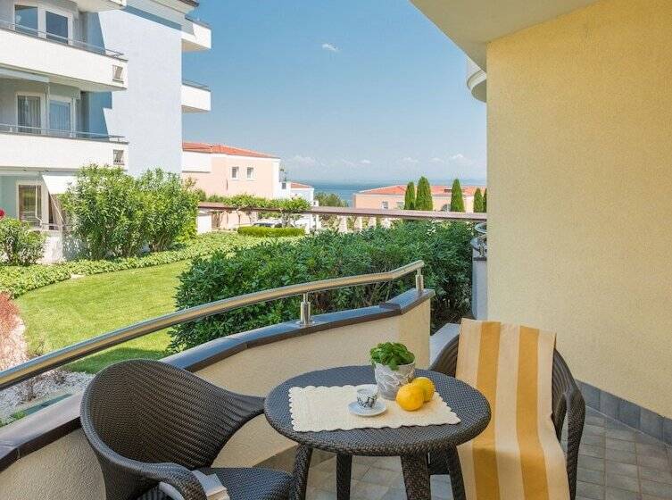 Отель Skiper Resort Savudrija