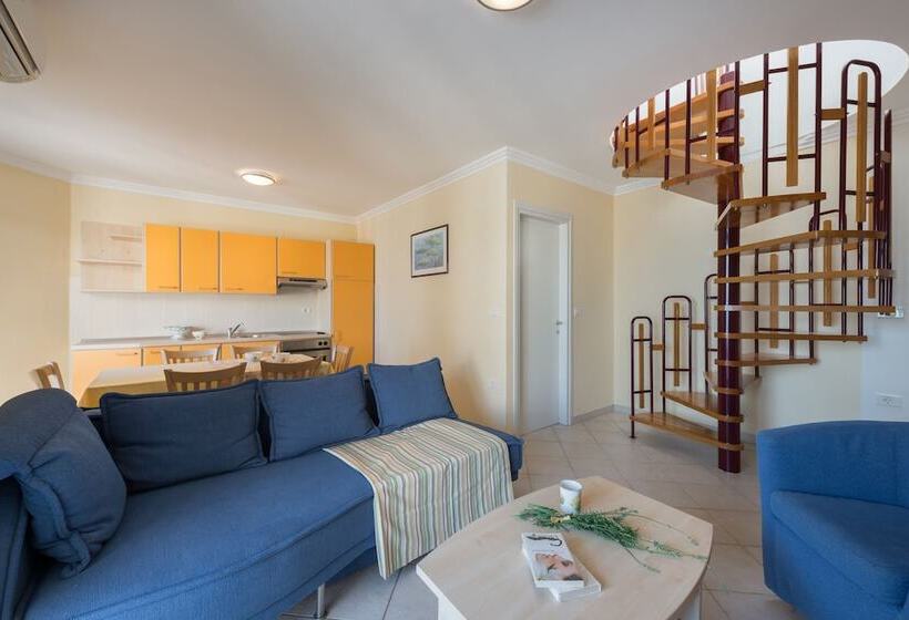 Отель Skiper Resort Savudrija