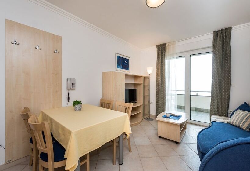 Отель Skiper Resort Savudrija