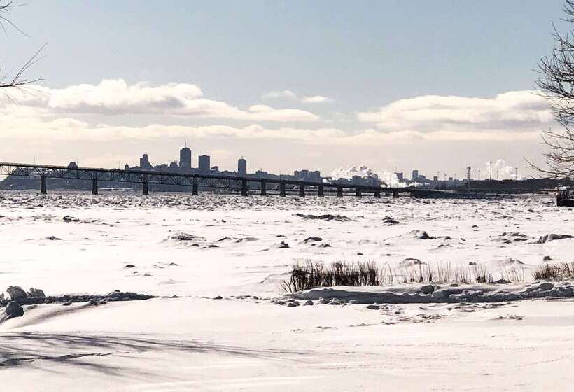 בית מלון כפרי Sleep Inn & Suites Quebec City East