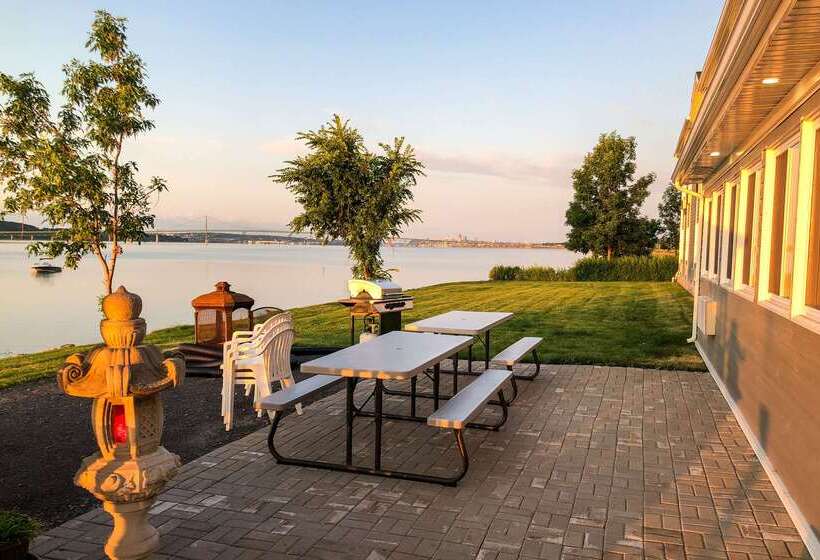 בית מלון כפרי Sleep Inn & Suites Quebec City East