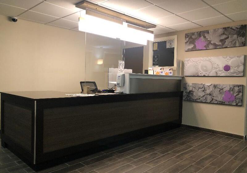 בית מלון כפרי Sleep Inn & Suites Quebec City East