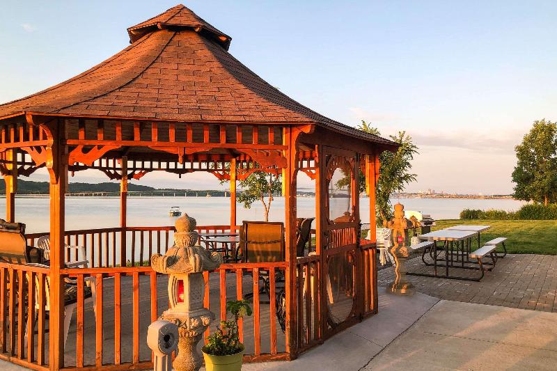 בית מלון כפרי Sleep Inn & Suites Quebec City East