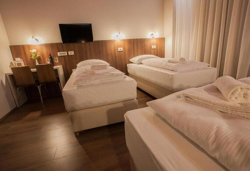 Eco Hotel Center Postojna