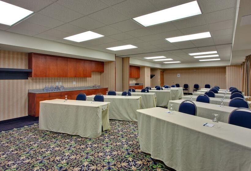 فندق Staybridge Suites   Calgary Airport, An Ihg