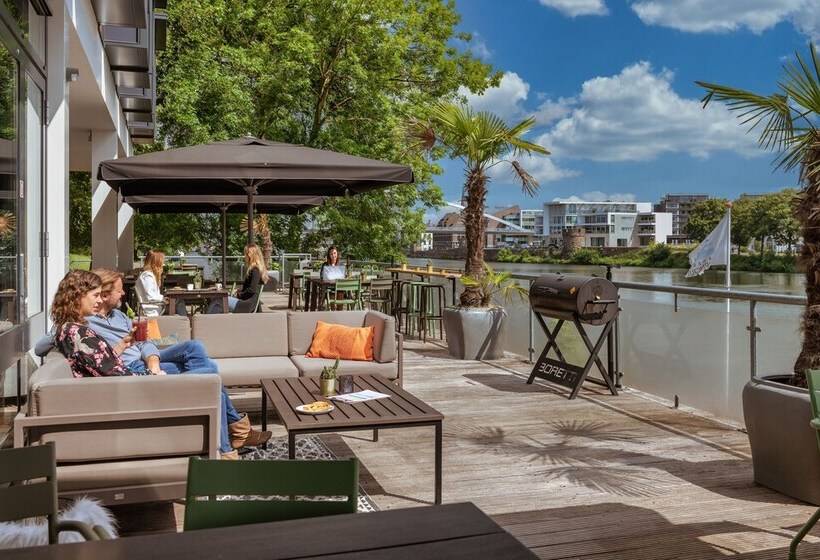 هتل Stayokay Hostel Maastricht