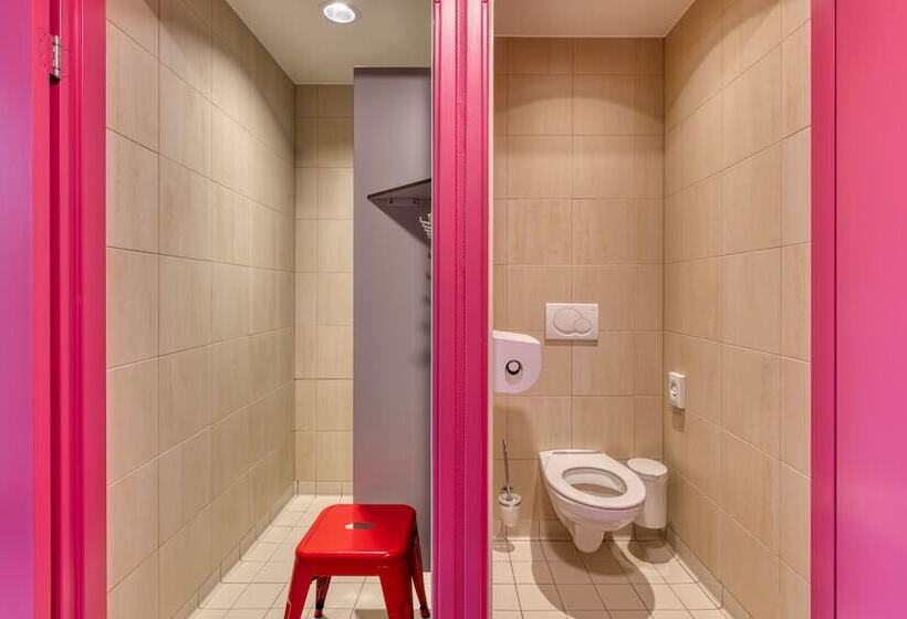 هتل Stayokay Hostel Maastricht