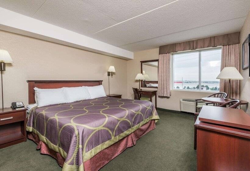 호텔 Super 8 By Wyndham Mississauga