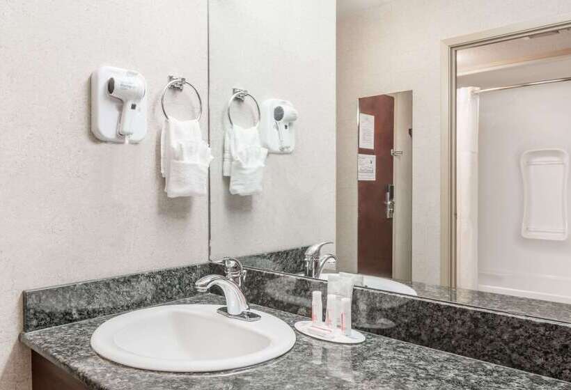 酒店 Park Hill Inn & Suites