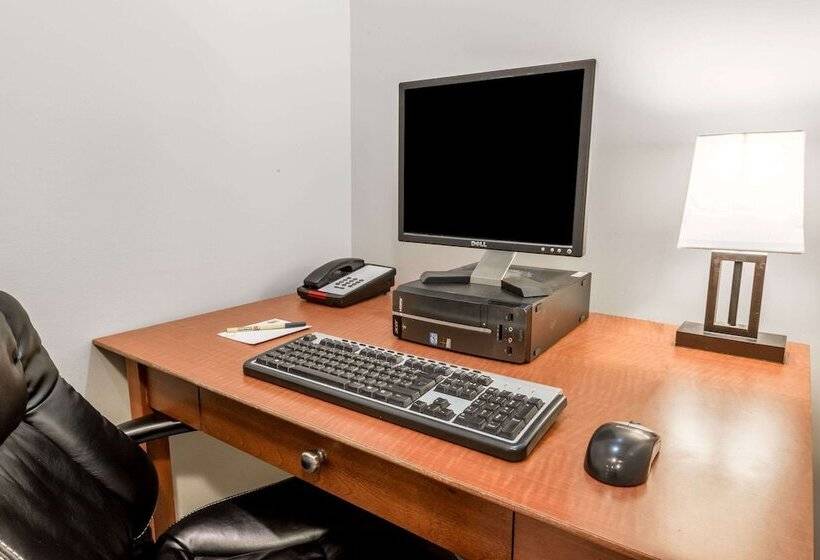 酒店 Super 8 By Wyndham Sainte Agathe Des Monts