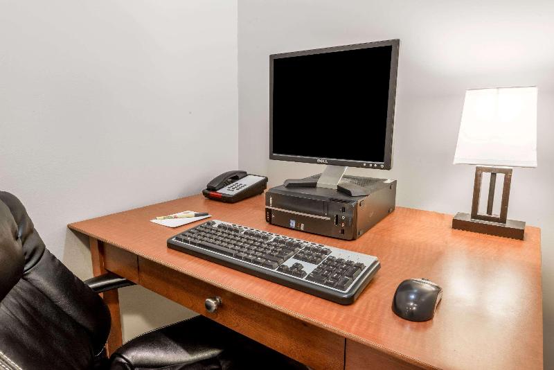 酒店 Super 8 By Wyndham Sainte Agathe Des Monts