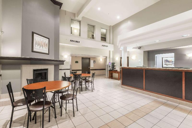 酒店 Super 8 By Wyndham Sainte Agathe Des Monts