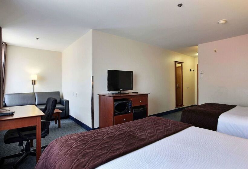 فندق Super 8 By Wyndham Troisrivieres